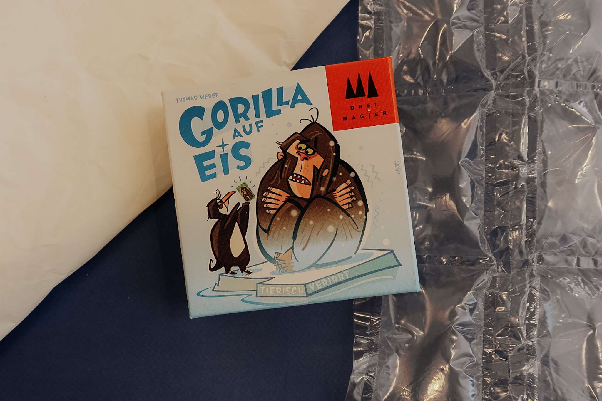Gorilla auf Eis: Wenn nichts dort ist, wo es hingehört